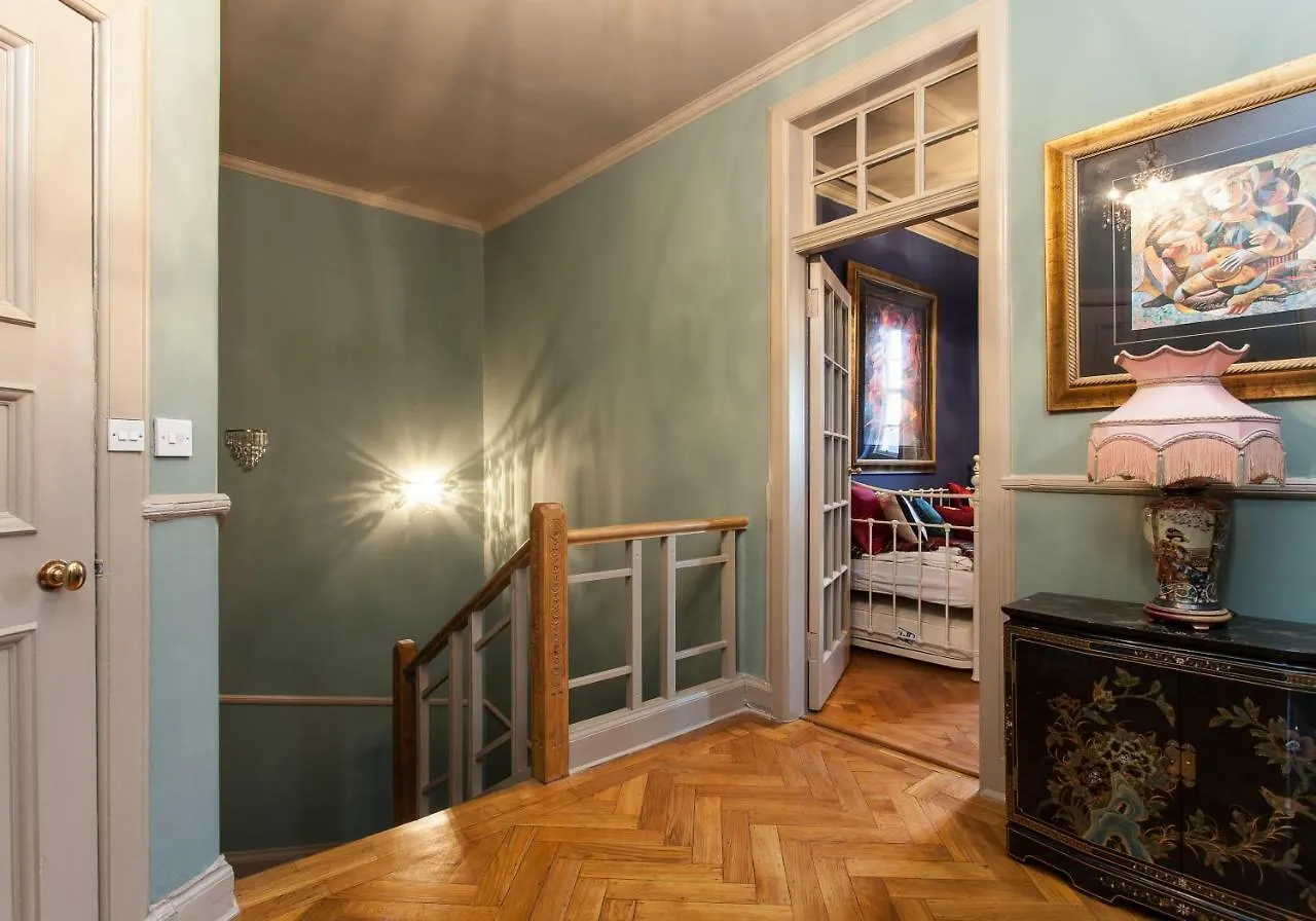 The Ramsay Castle View Residence Edimburgo Regno Unito